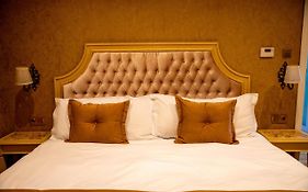 Luxury Apartment Rich 2